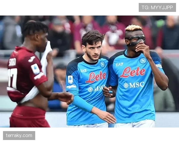 努涅斯与奥斯梅恩进攻全面性对比：能力差异与战术适配场景解析